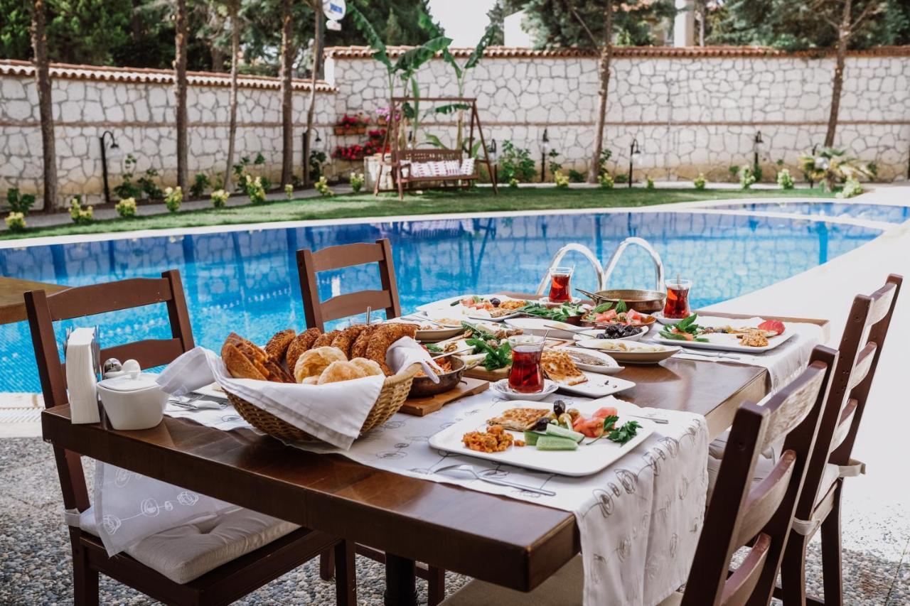 Deruni Butik Hotel Измир Екстериор снимка
