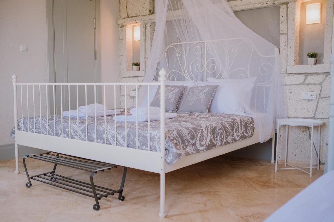 Deruni Butik Hotel Измир Екстериор снимка